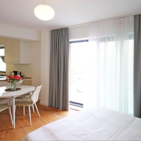 Nicolae Caramfil Apartment Bukares Bagian luar foto